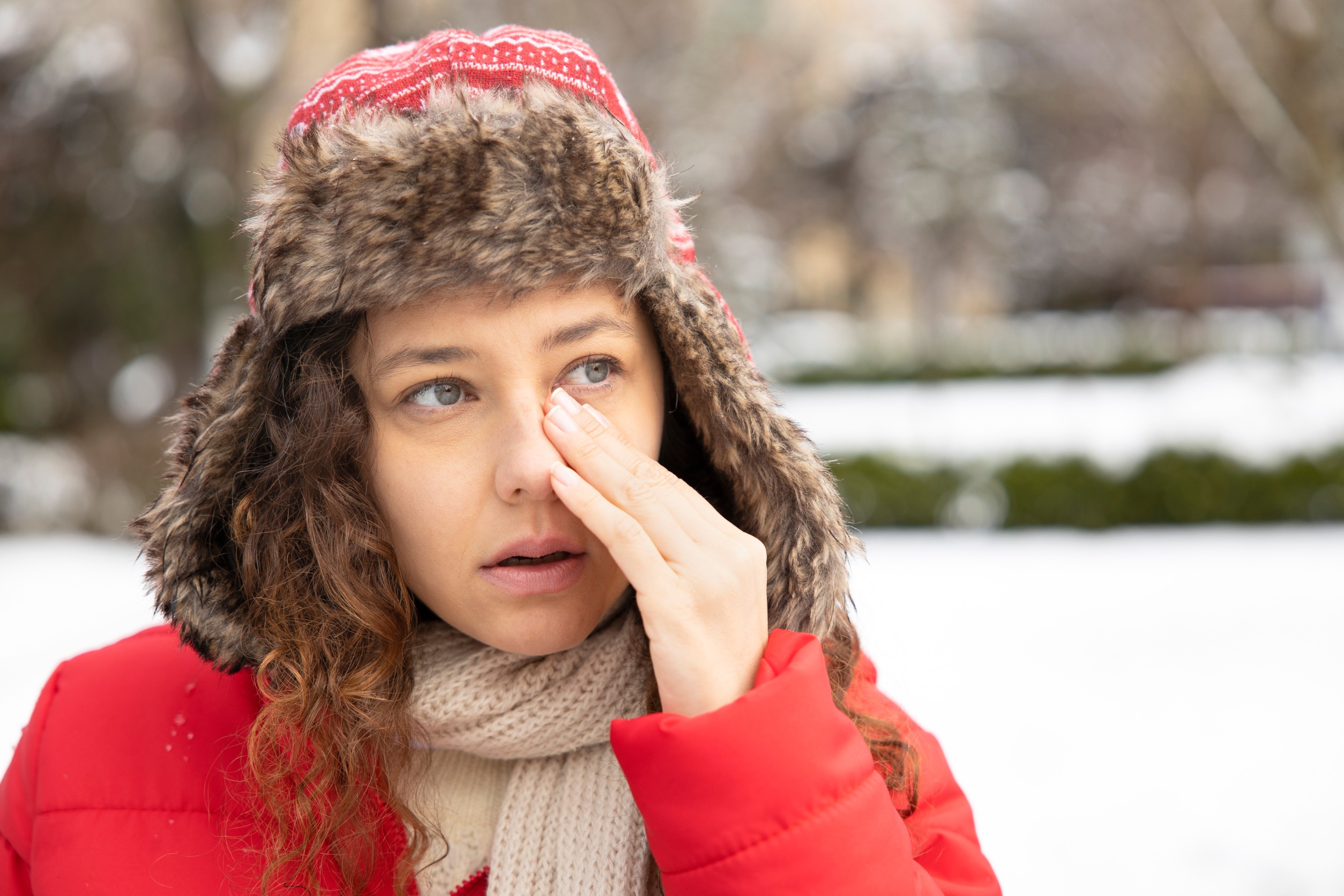Causes of Eye Allergies in Winter
